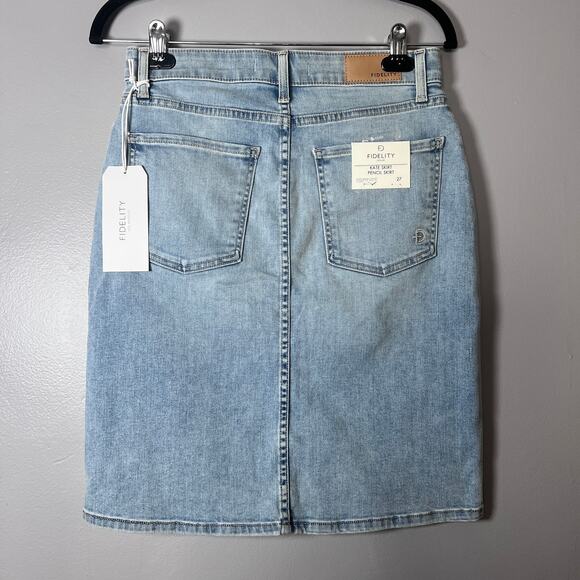 Fidelity Denim Kate Skirt Women’s Pencil Jean Blue Light Wash Size 27 NWT $188 - Picture 4 of 9